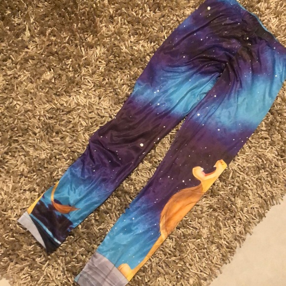 Lion King Gym Leggings ✨✨✨ - Picture 2 of 4